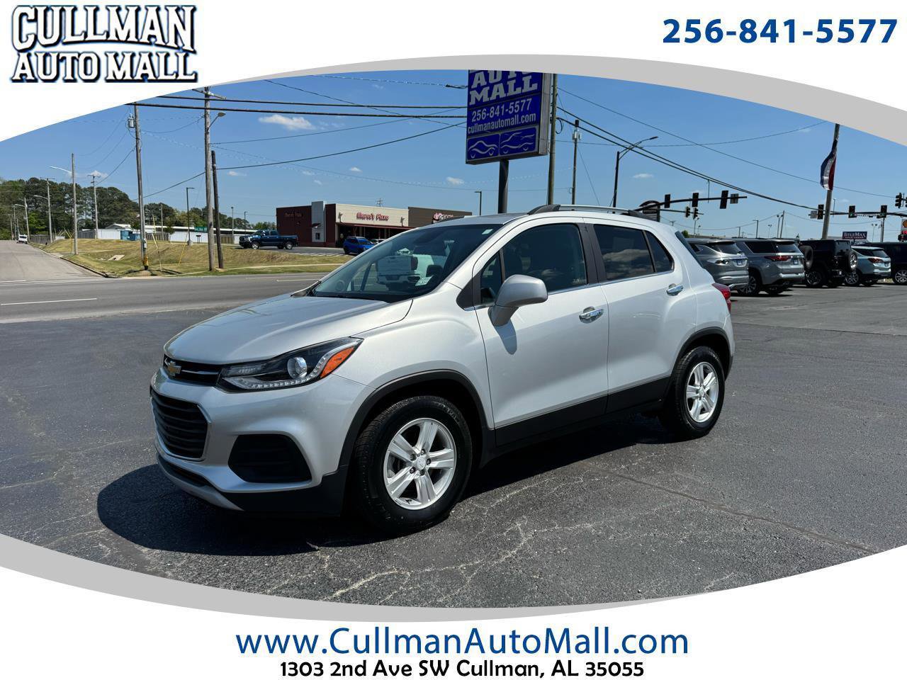 Used 2020 Chevrolet Trax LT w/ LT Convenience Package image 1