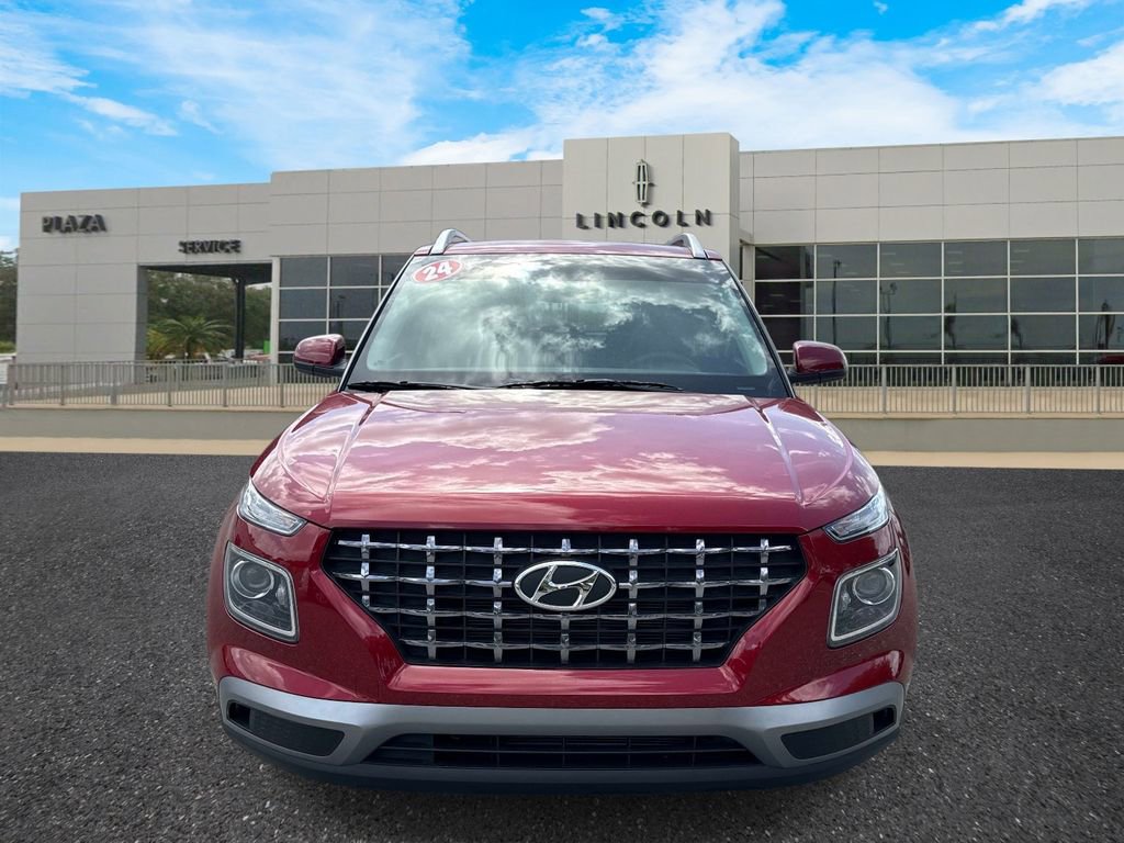 Used 2024 Hyundai Venue SEL FWD image 8