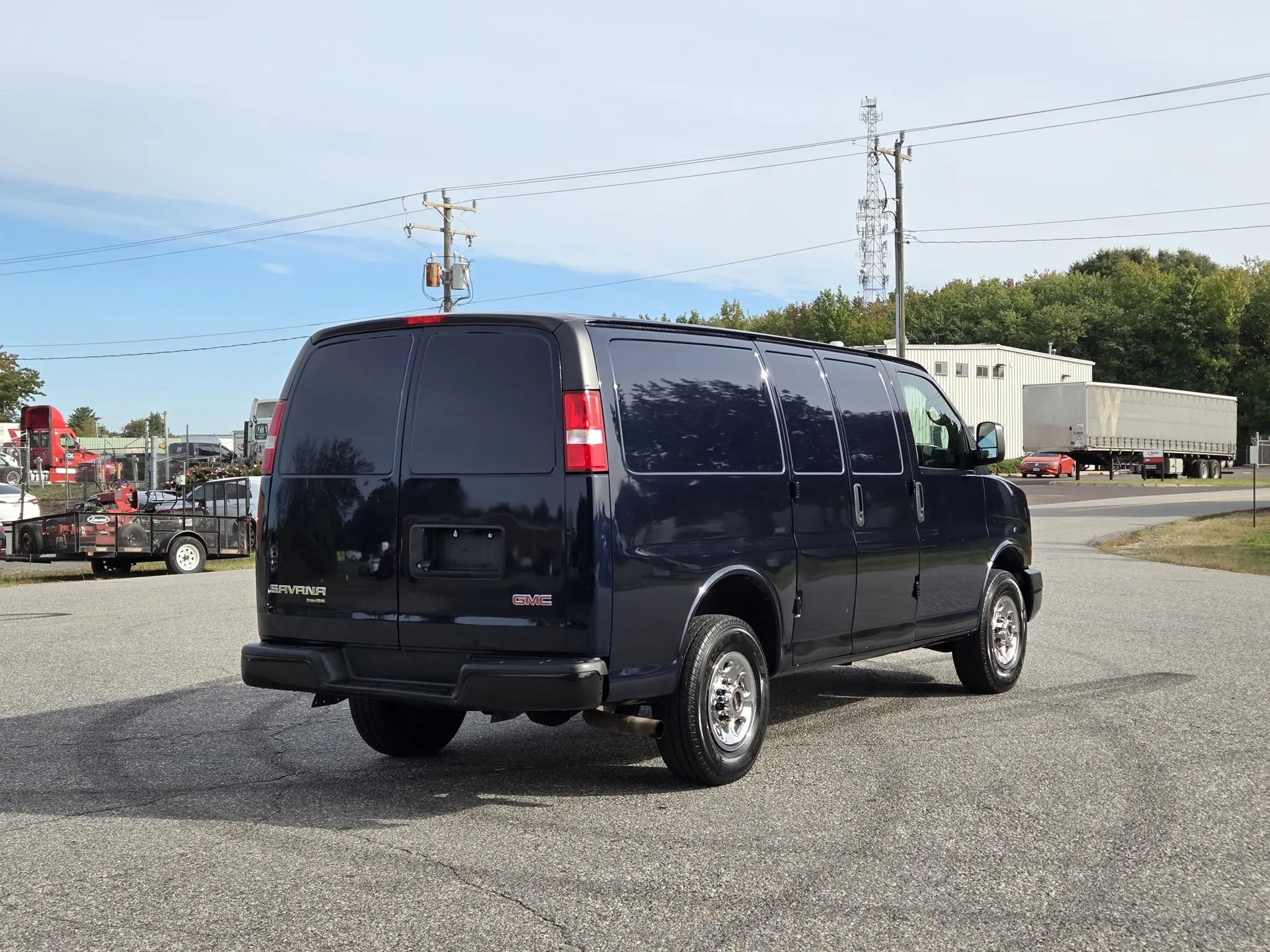 Used 2015 GMC Savana 3500 RWD image 6