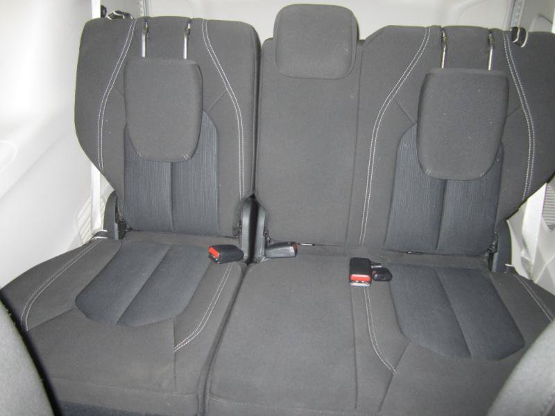 Used 2023 Chrysler Voyager LX FWD image 13