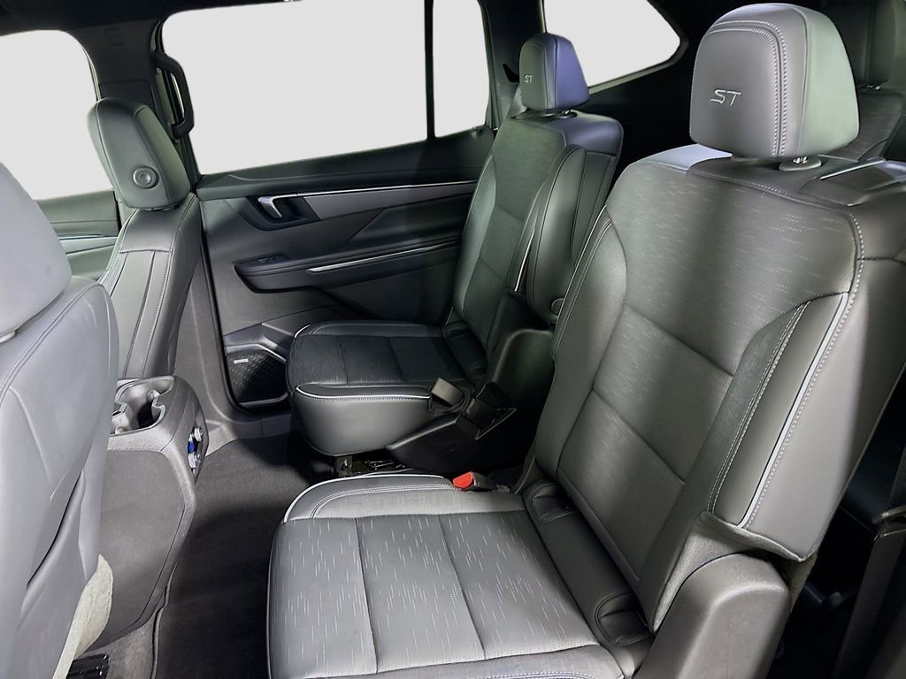 Used 2025 Buick Enclave Sport Touring w/ Trailering Package, 5000 lbs. image 26