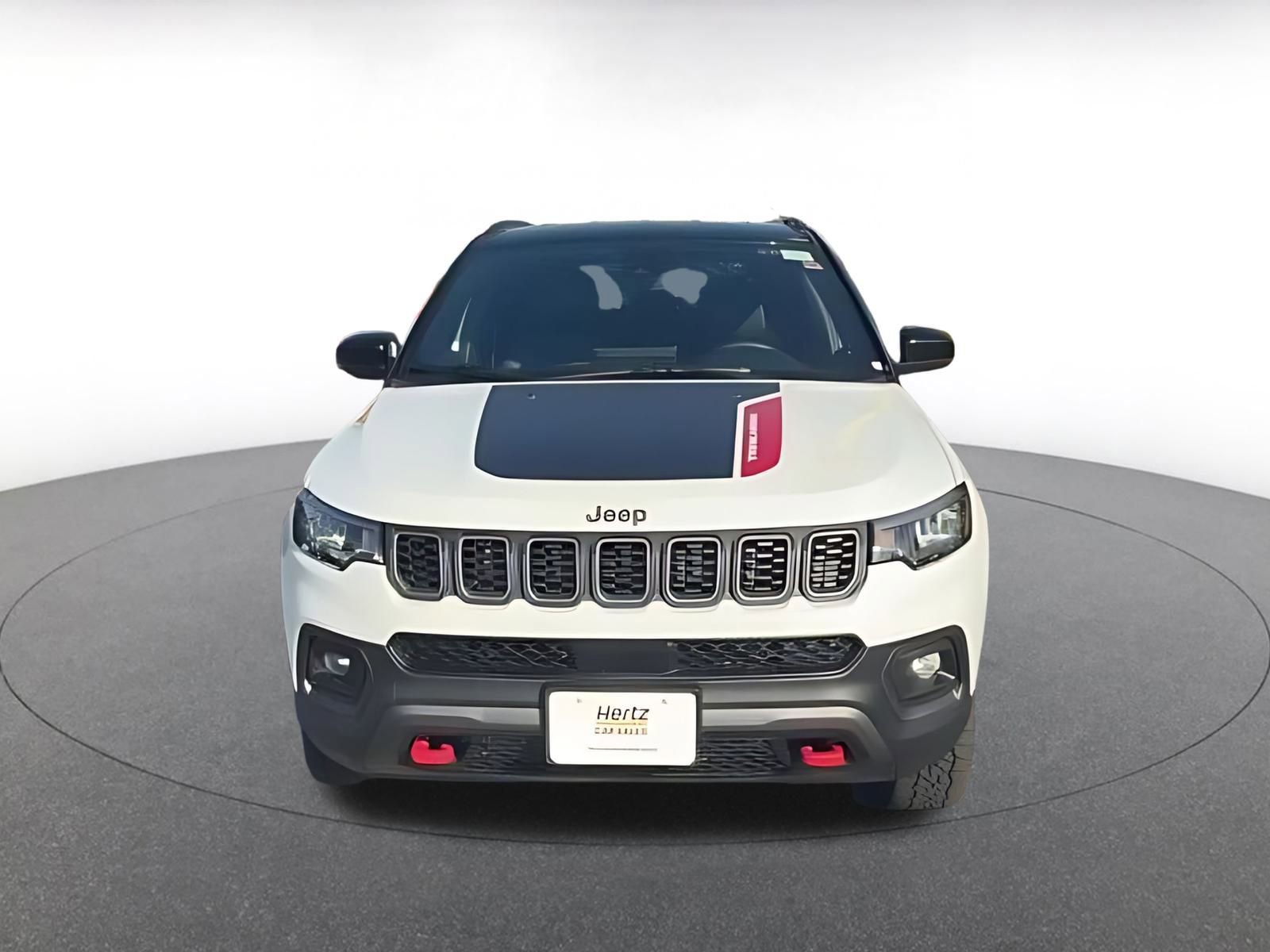 Used 2025 Jeep Compass Trailhawk image 15