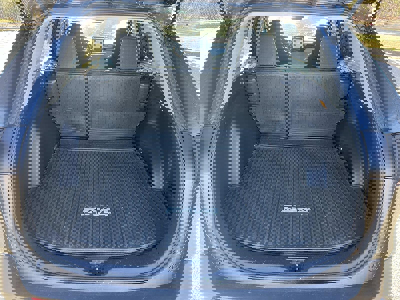 Used 2021 Toyota RAV4 LE image 18