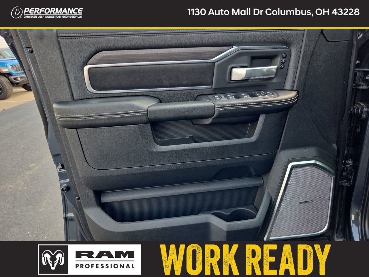 New 2026 RAM 2500 Laramie AWD/4WD image 18