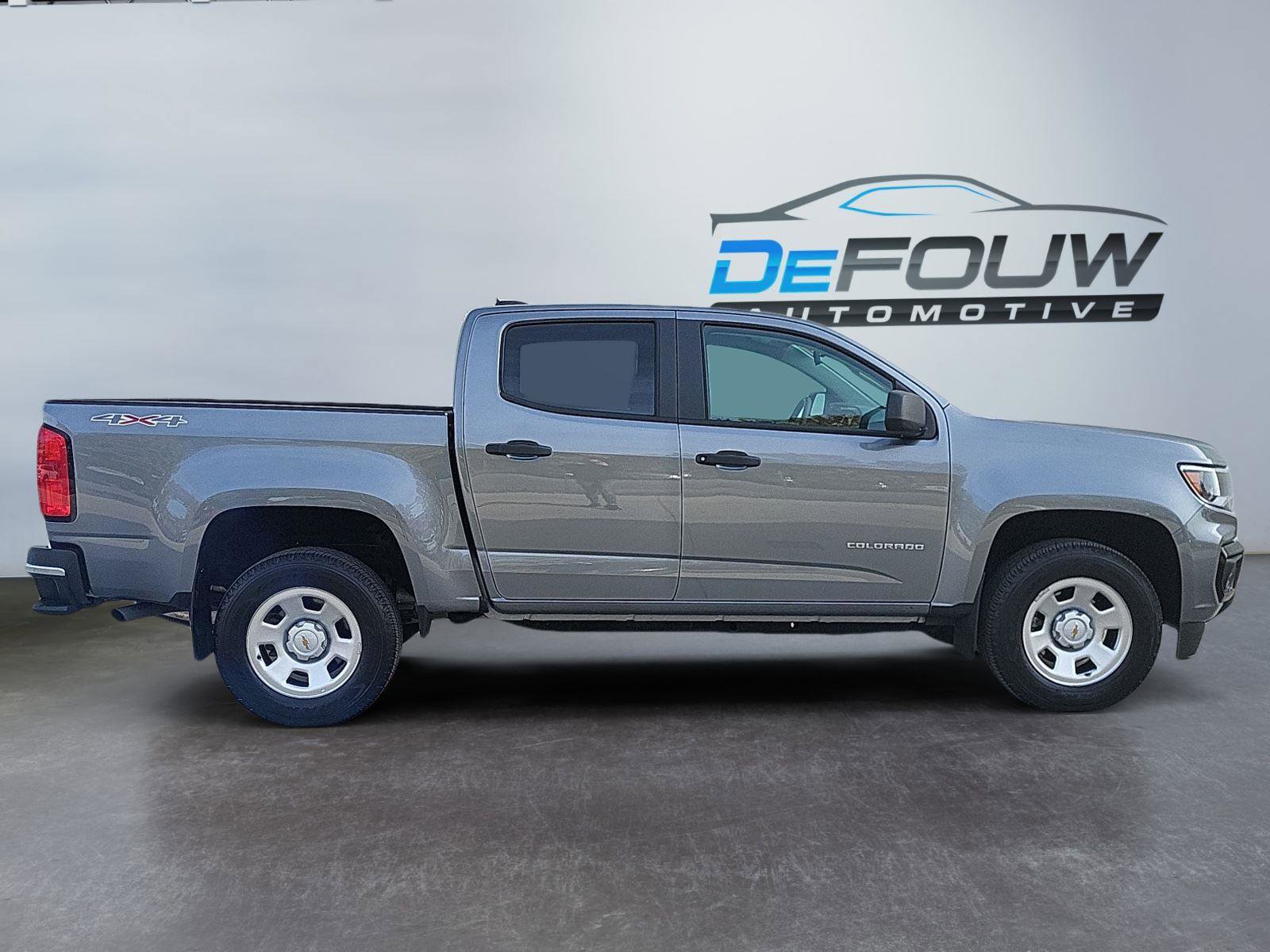 Used 2021 Chevrolet Colorado W/T image 2
