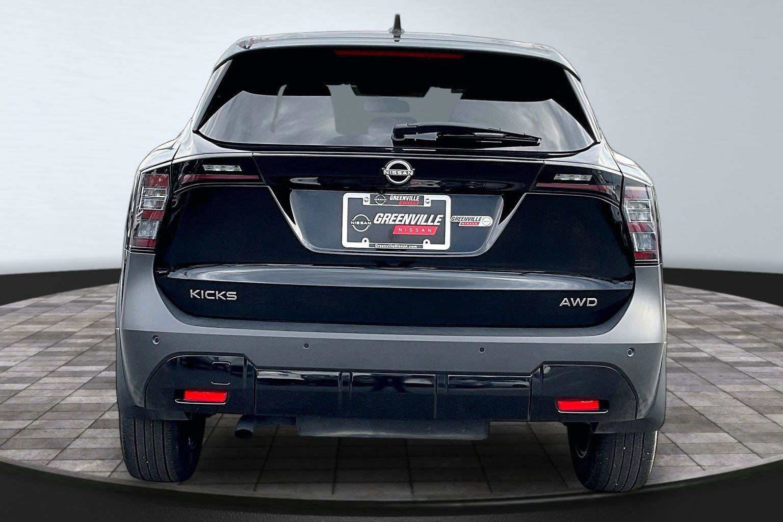 Certified 2025 Nissan Kicks SV AWD/4WD image 5