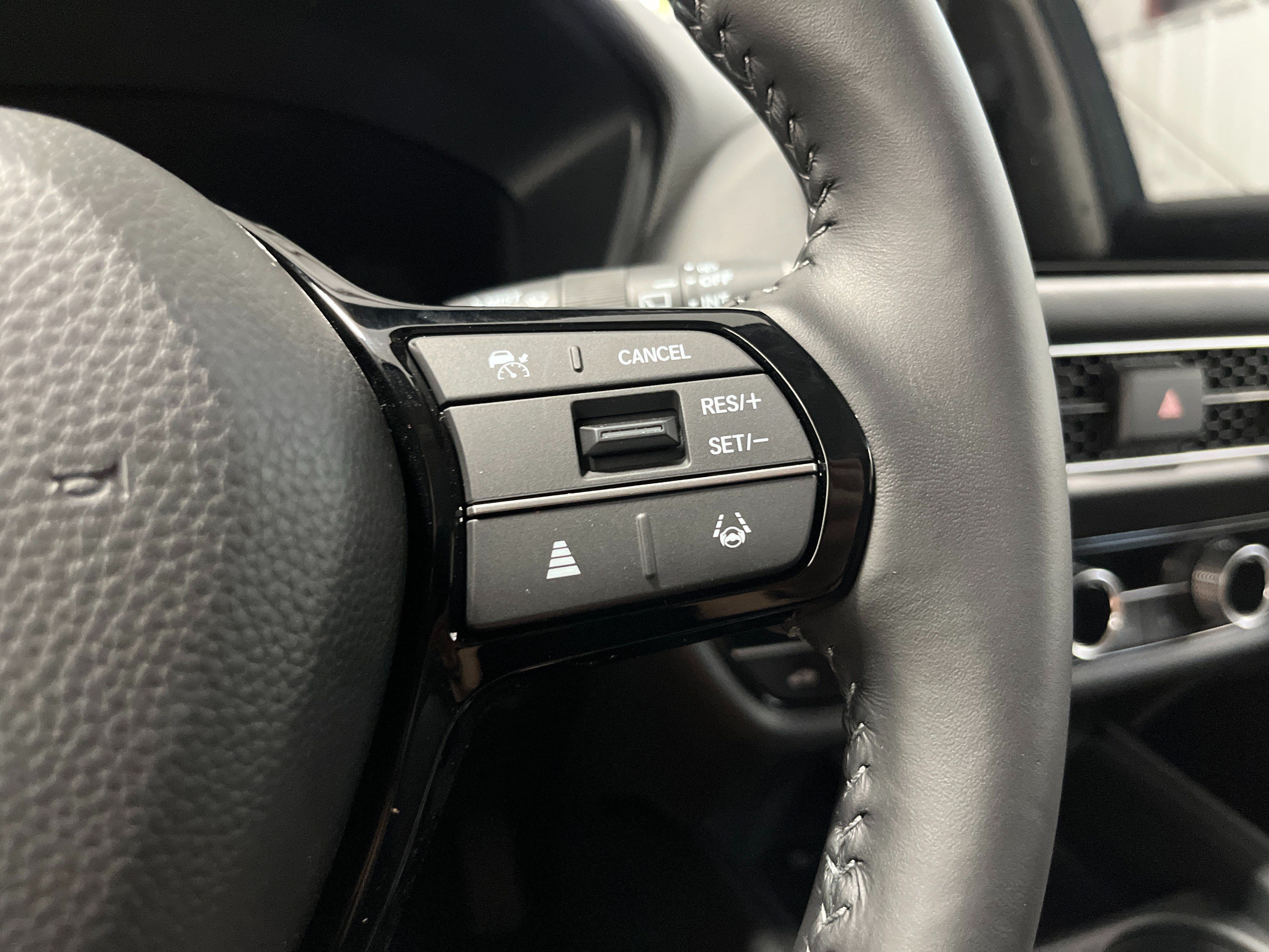 New 2027 Honda HR-V EX-L image 18