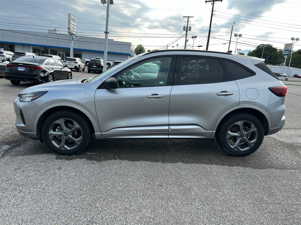 Used 2024 Ford Escape ST-Line AWD/4WD image 5