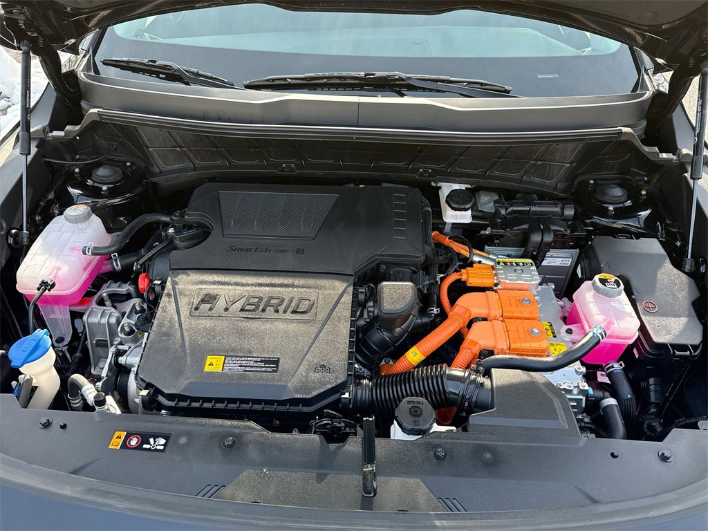 Used 2025 Kia Niro LX image 17