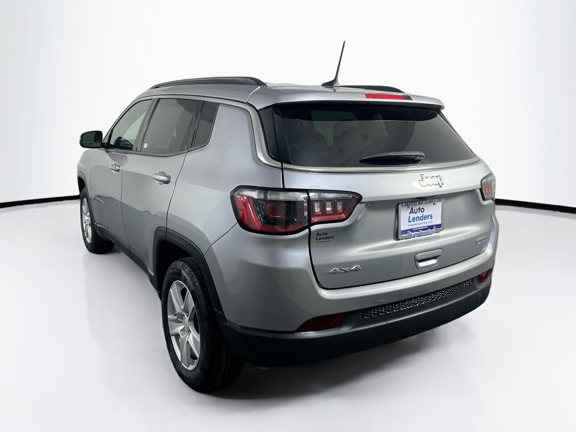 Used 2022 Jeep Compass Latitude w/ Convenience Group AWD/4WD image 7
