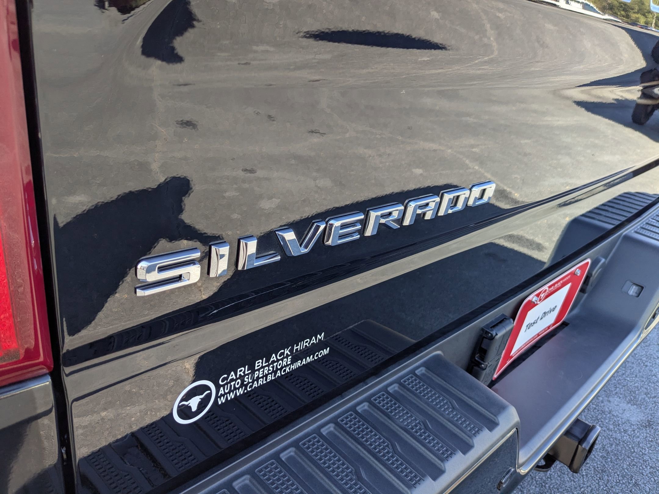 Used 2025 Chevrolet Silverado 1500 ZR2 w/ Technology Package image 27