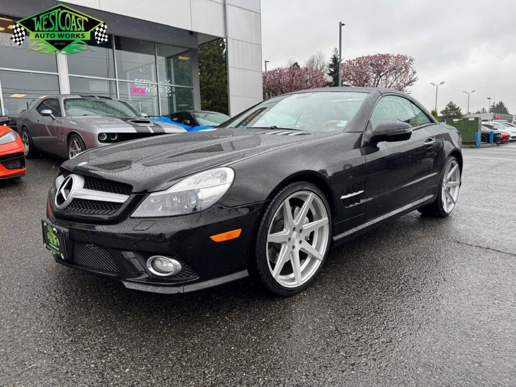 Used 2011 Mercedes-Benz SL 550 image 1