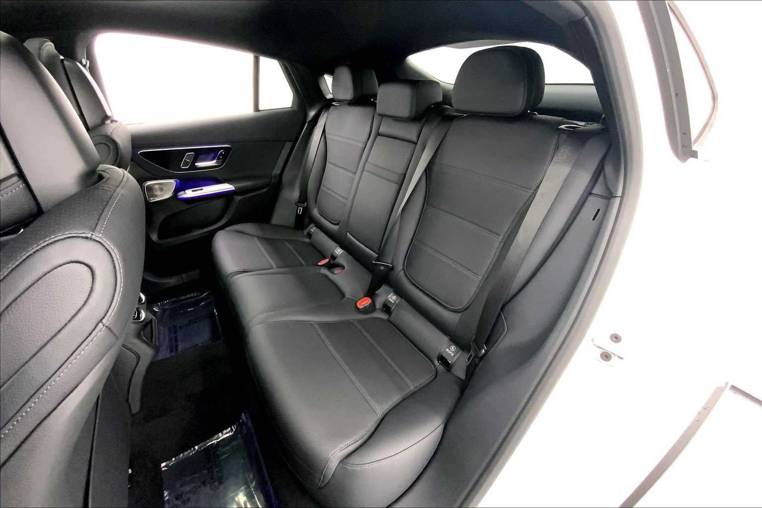 Used 2026 Mercedes-Benz GLC 300 4MATIC image 6