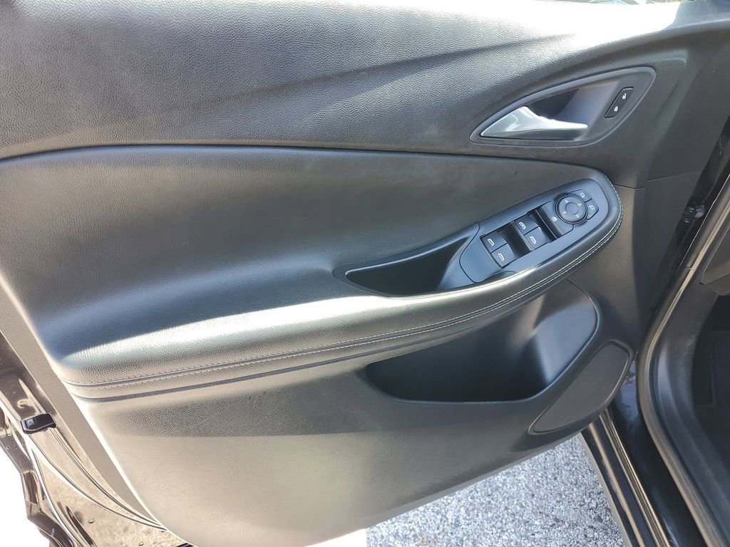 Used 2024 Buick Encore GX Preferred FWD image 16