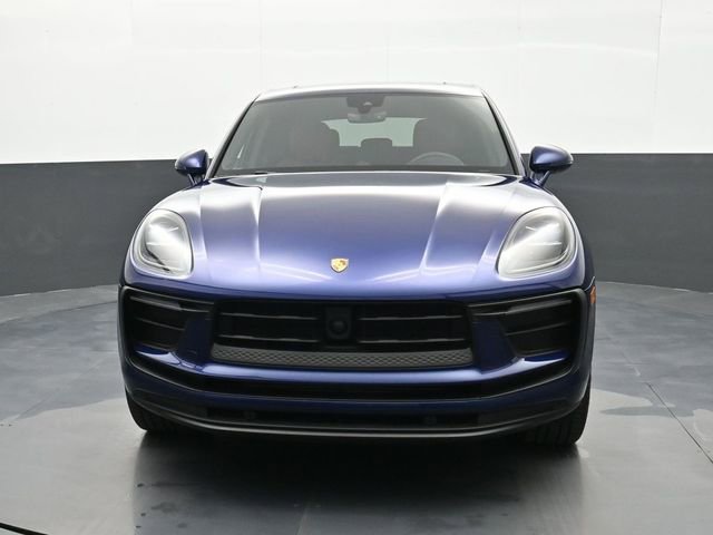 Certified 2025 Porsche Macan image 26
