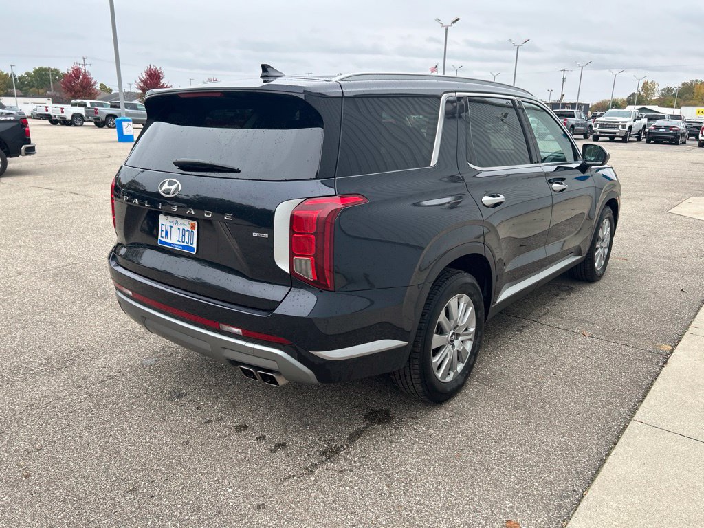 Used 2025 Hyundai Palisade SEL AWD/4WD image 3