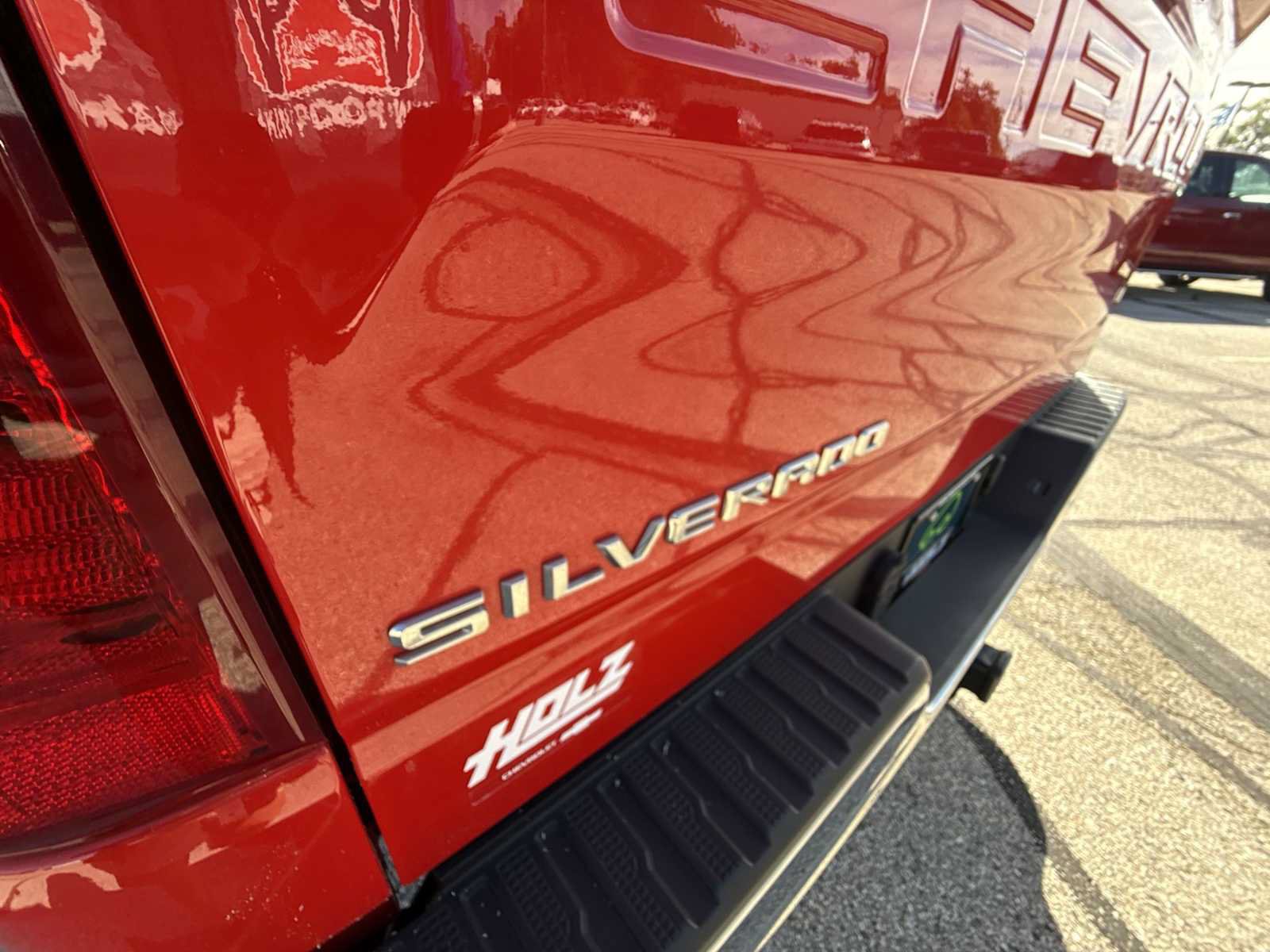 Certified 2024 Chevrolet Silverado 1500 LT AWD/4WD image 29