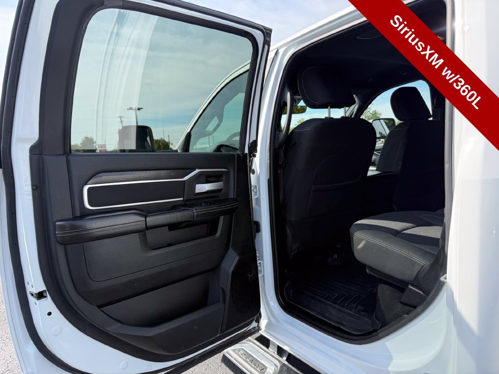 Used 2025 RAM 2500 Big Horn AWD/4WD image 35