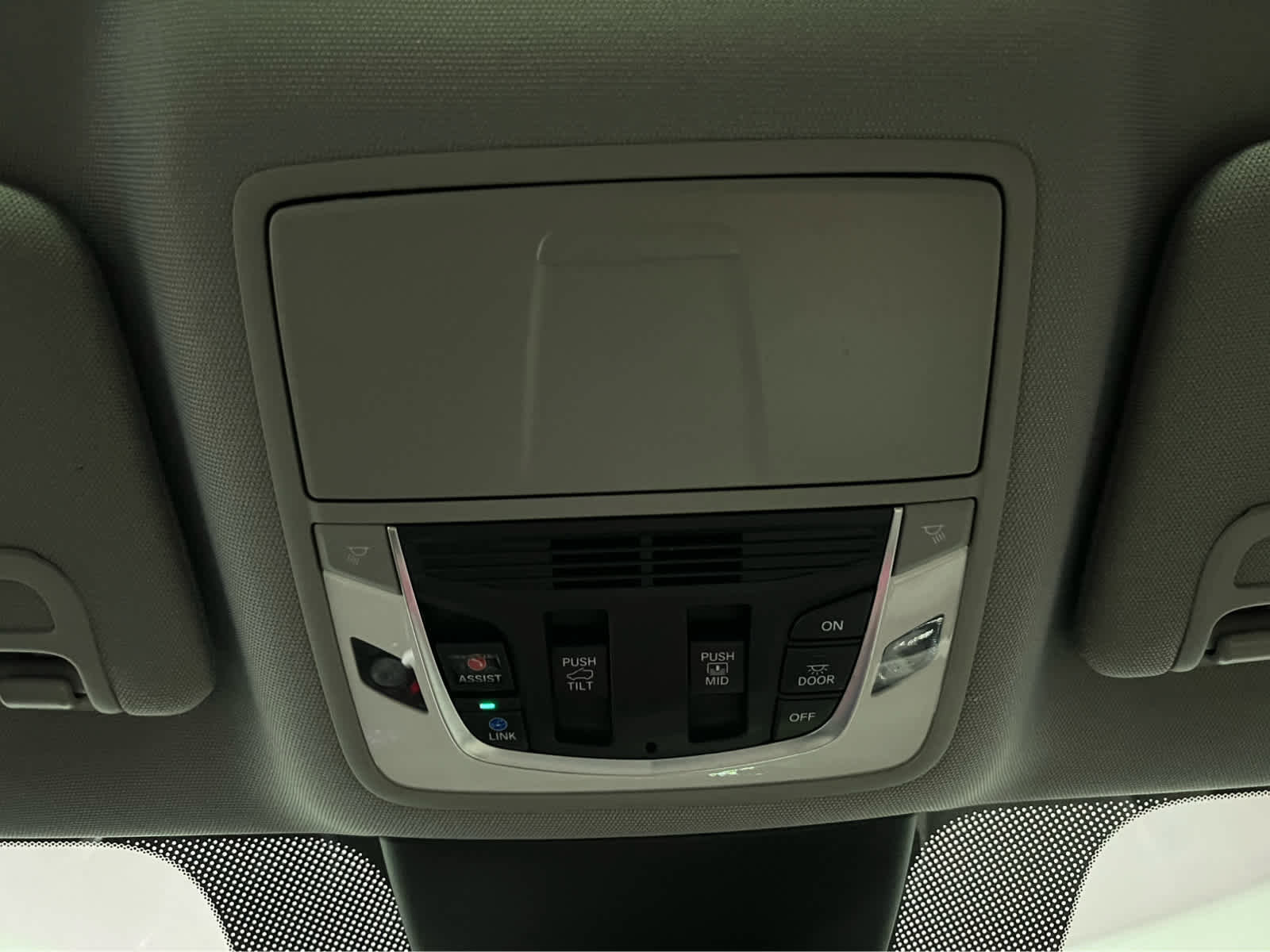 Certified 2023 Acura MDX SH-AWD w/ Technology Package image 15