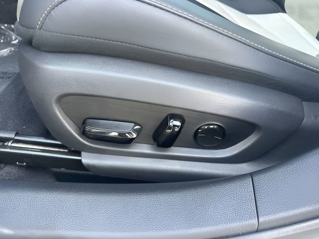 Used 2022 Lexus ES 350 F Sport image 10