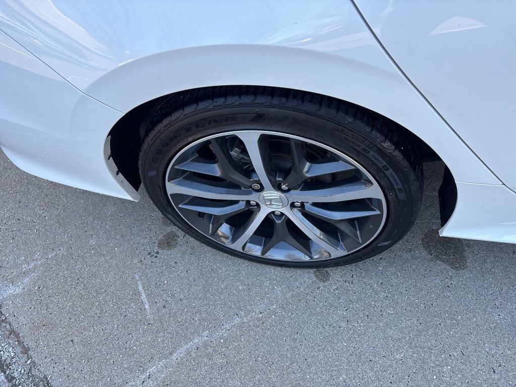 Used 2024 Honda Civic Touring image 34