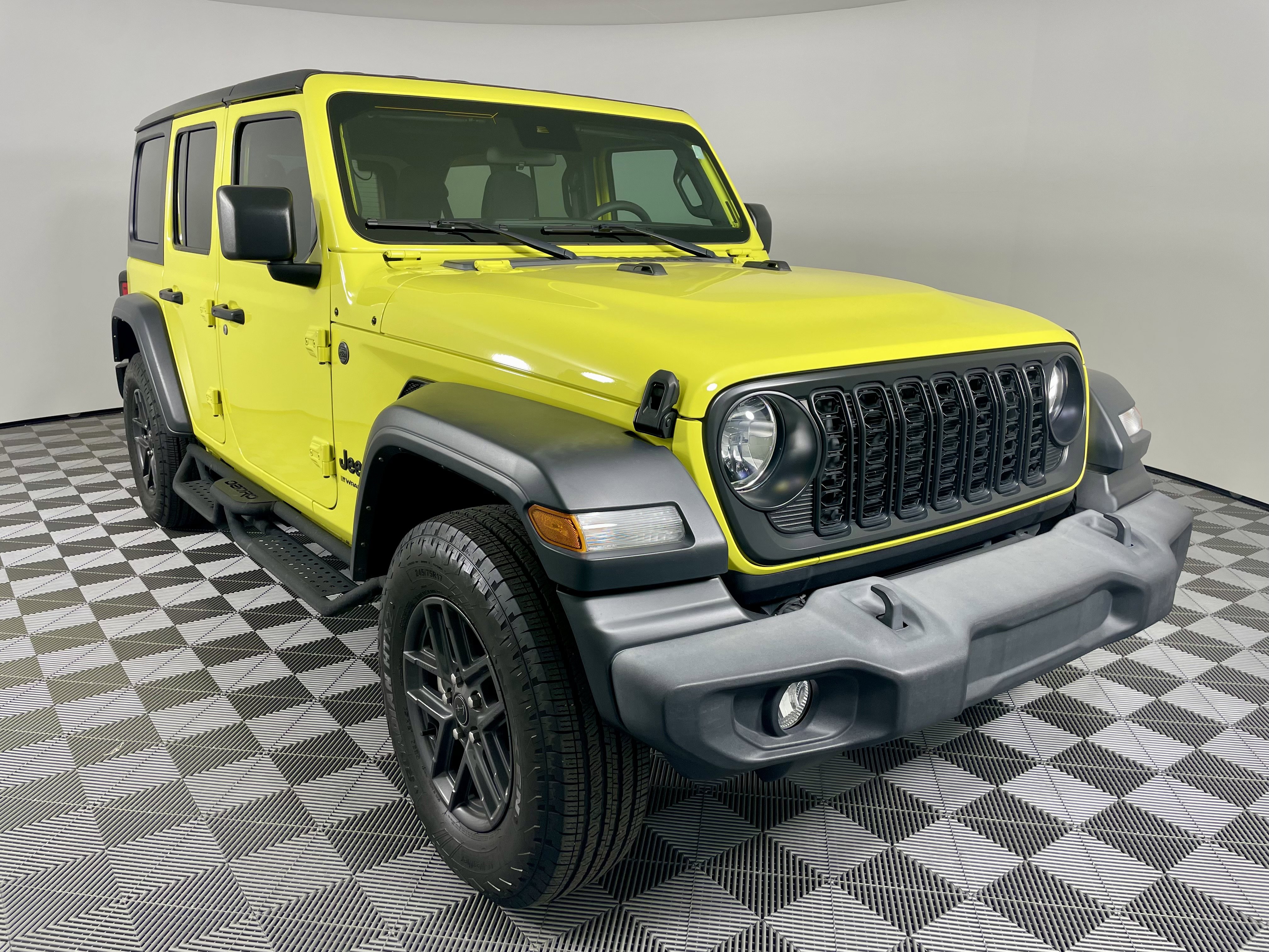 Certified 2024 Jeep Wrangler Sport S image 8