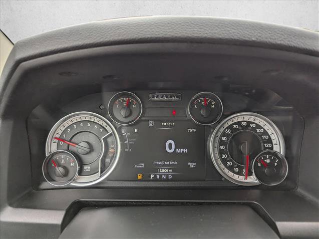 Used 2020 RAM 1500 Classic SLT w/ Luxury Group AWD/4WD image 16