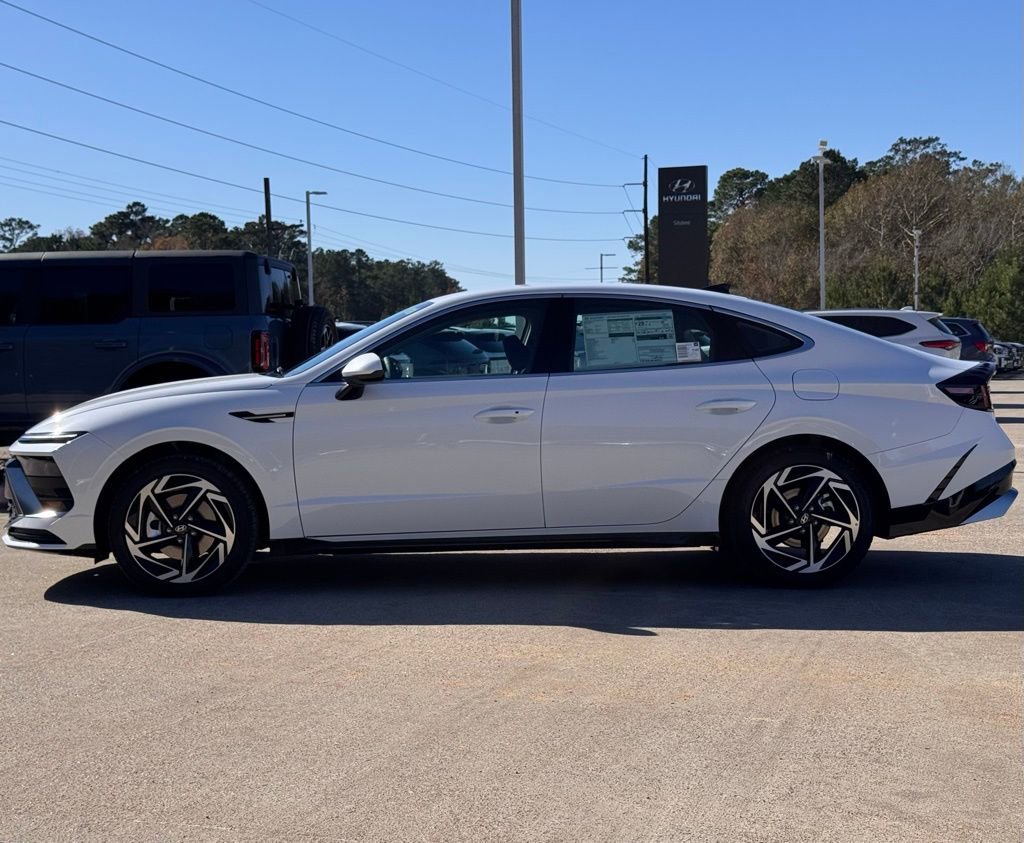 New 2026 Hyundai Sonata SEL FWD image 11