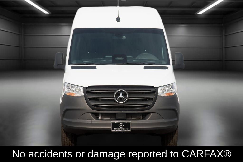 Used 2025 Mercedes-Benz Sprinter 2500 image 2