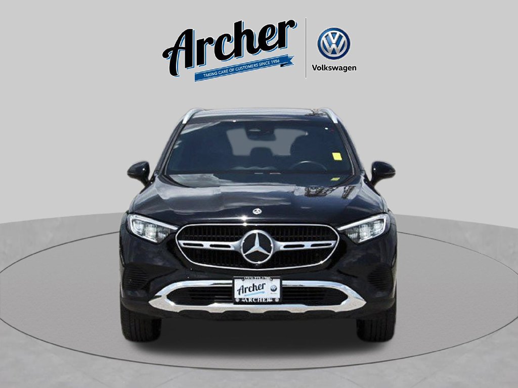 Used 2024 Mercedes-Benz GLC 300 4MATIC image 9