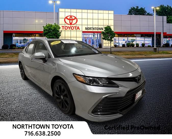 Used 2024 Toyota Camry LE w/ Cold Weather Package image 27