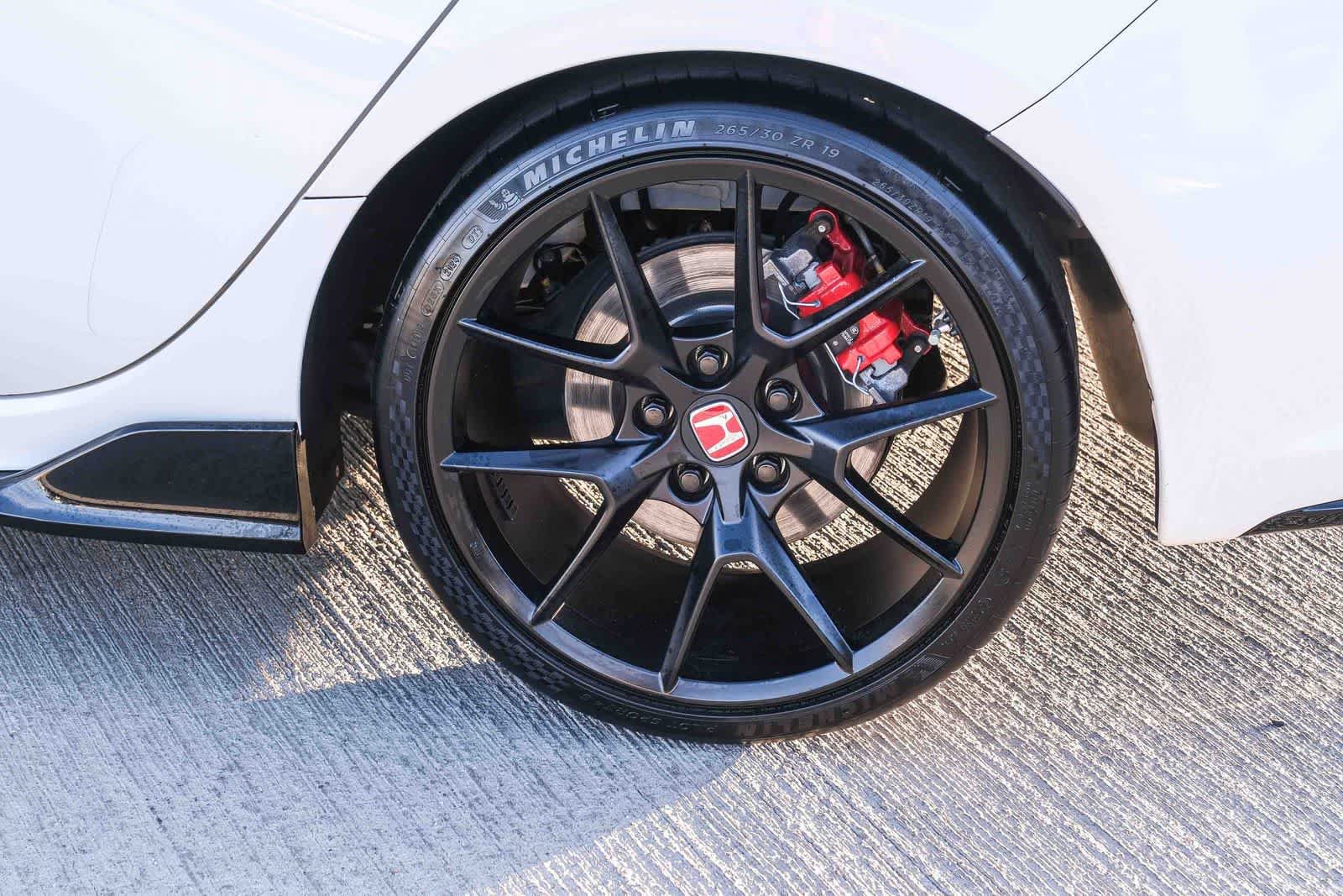 Used 2024 Honda Civic Type R image 9