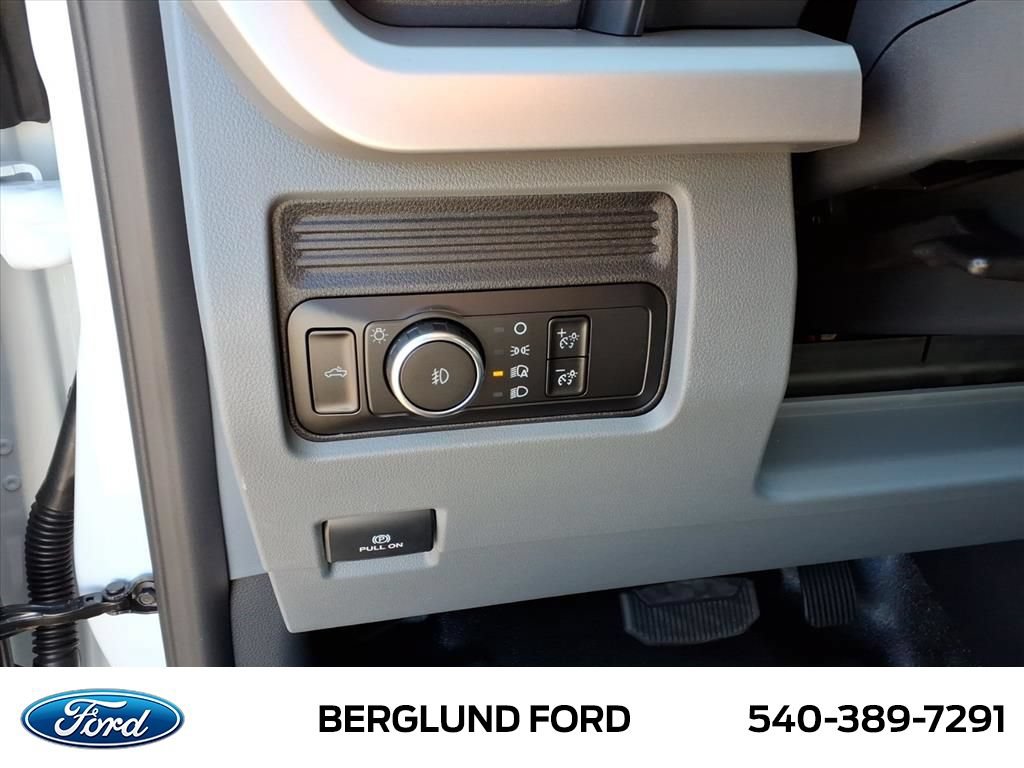 New 2026 Ford F350 XL w/ XL Chrome Package AWD/4WD image 13