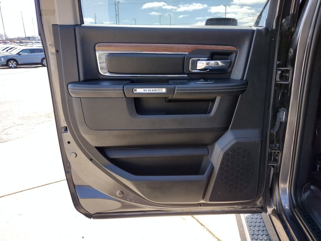 Used 2018 RAM 1500 Laramie w/ Convenience Group image 31
