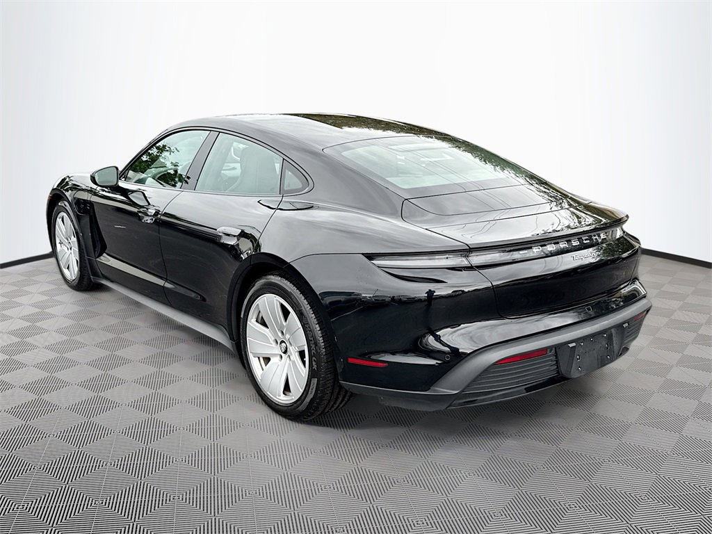 Used 2021 Porsche Taycan image 8