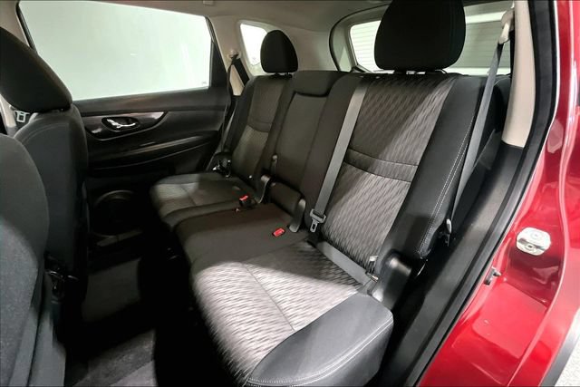 Used 2019 Nissan Rogue SV AWD/4WD image 28