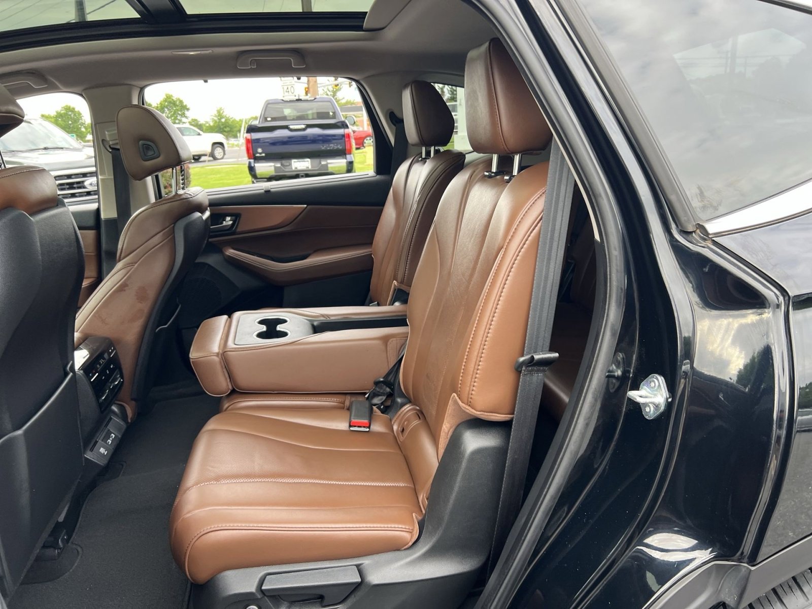 Used 2024 Acura MDX SH-AWD w/ Technology Package image 24