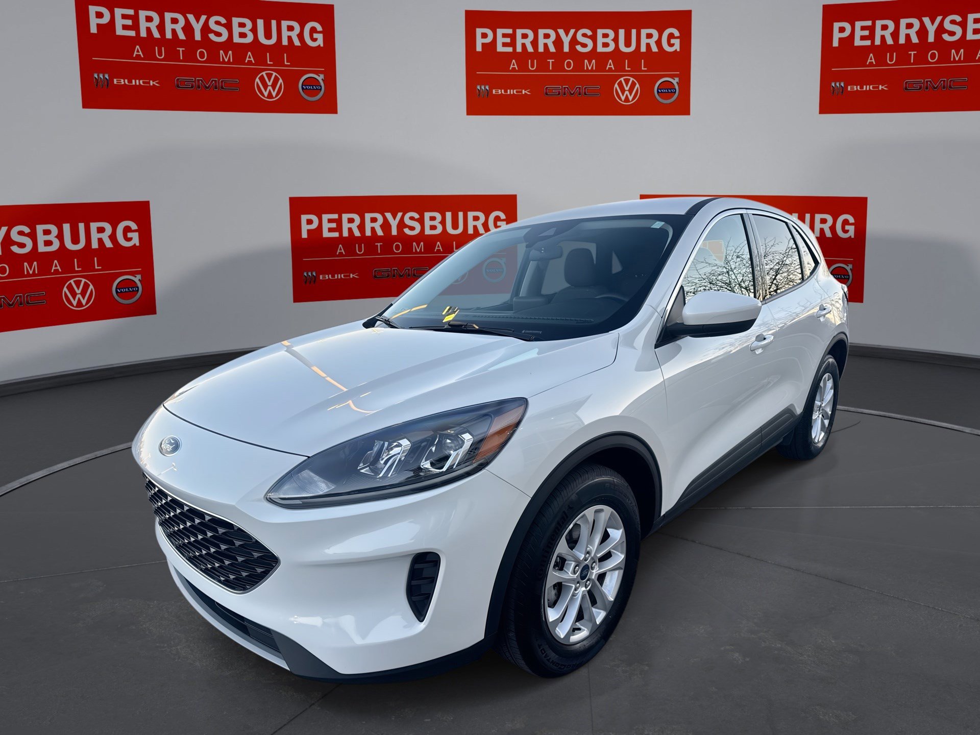 Used 2021 Ford Escape SE w/ Convenience Package