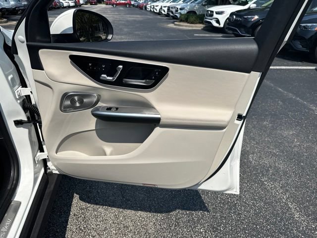 Used 2026 Mercedes-Benz GLC 300 4MATIC image 43