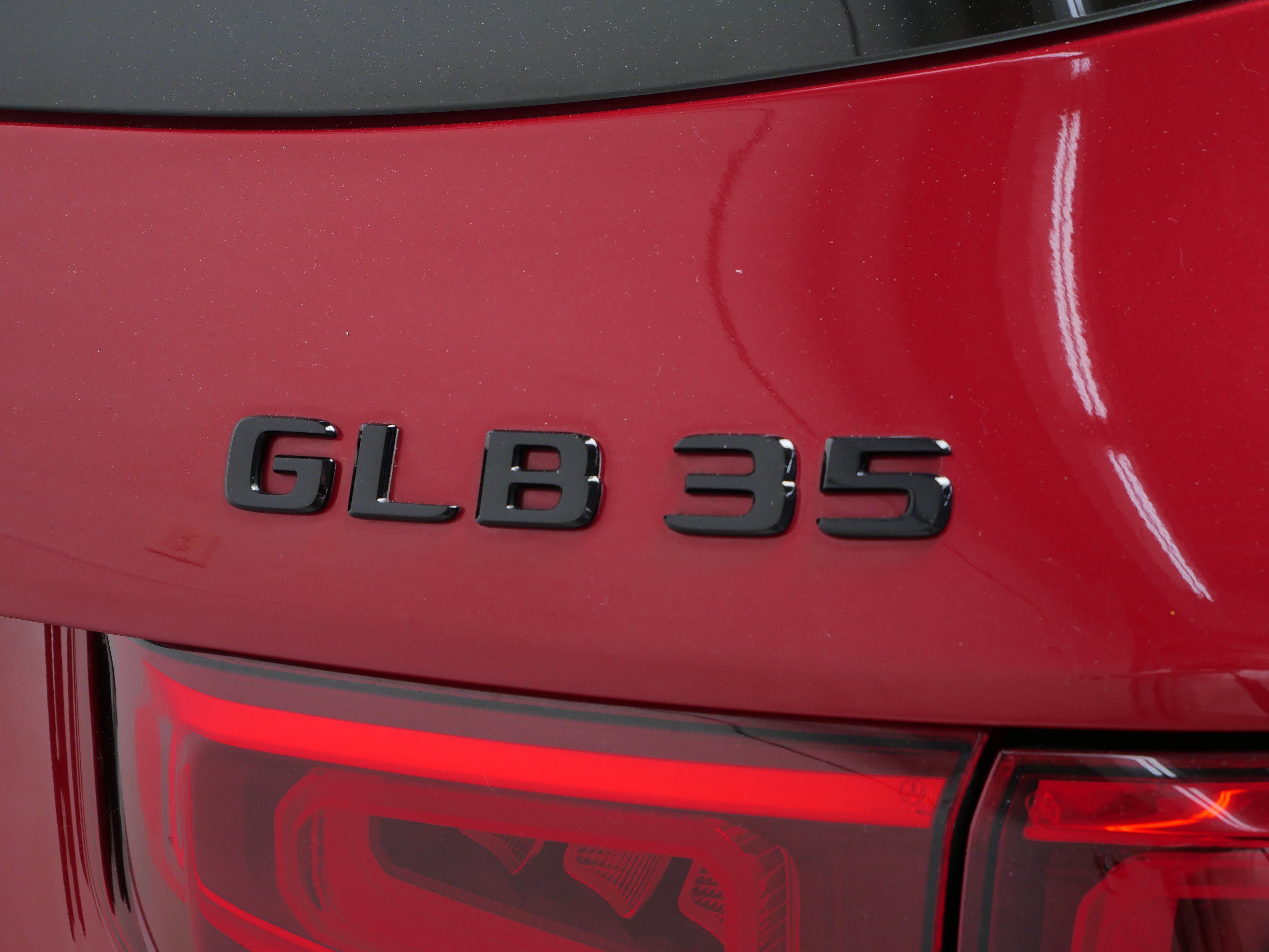 Certified 2023 Mercedes-Benz GLB 35 AMG 4MATIC image 6