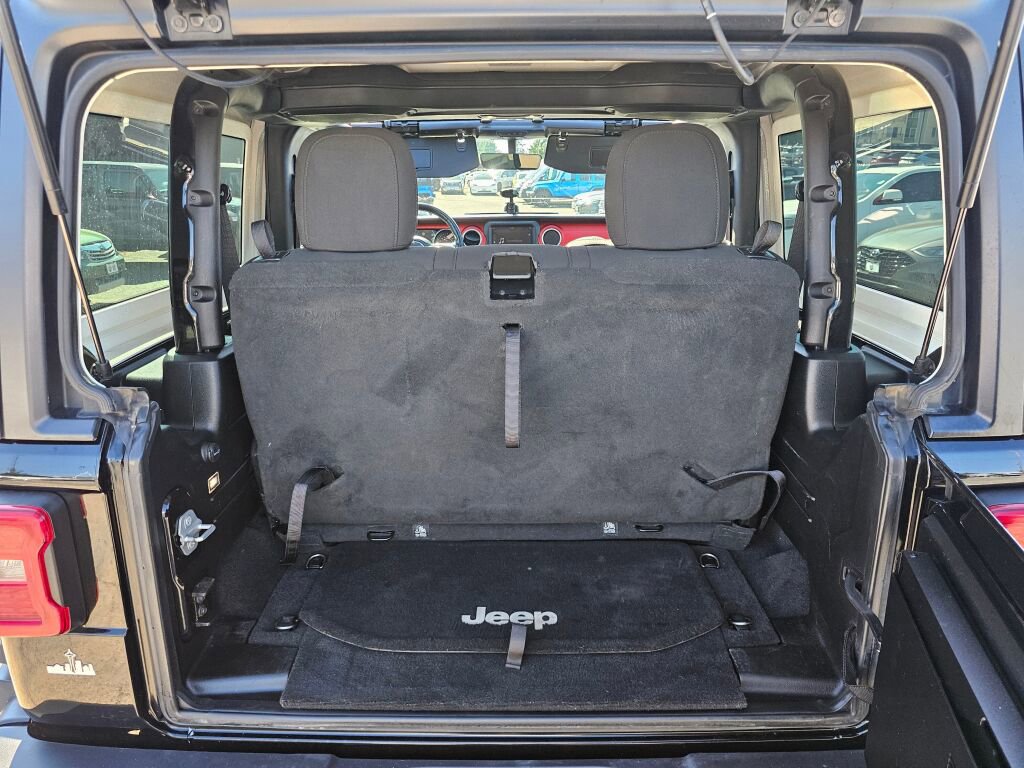 Used 2020 Jeep Wrangler Rubicon w/ Uconnect 4C Nav & Sound Group image 14