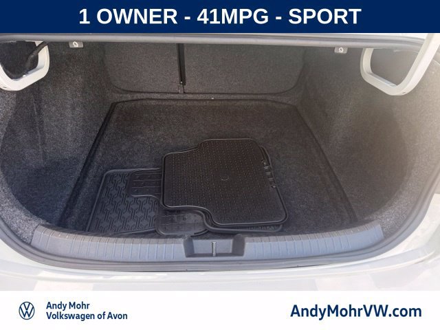 Used 2022 Volkswagen Jetta Sport FWD image 9