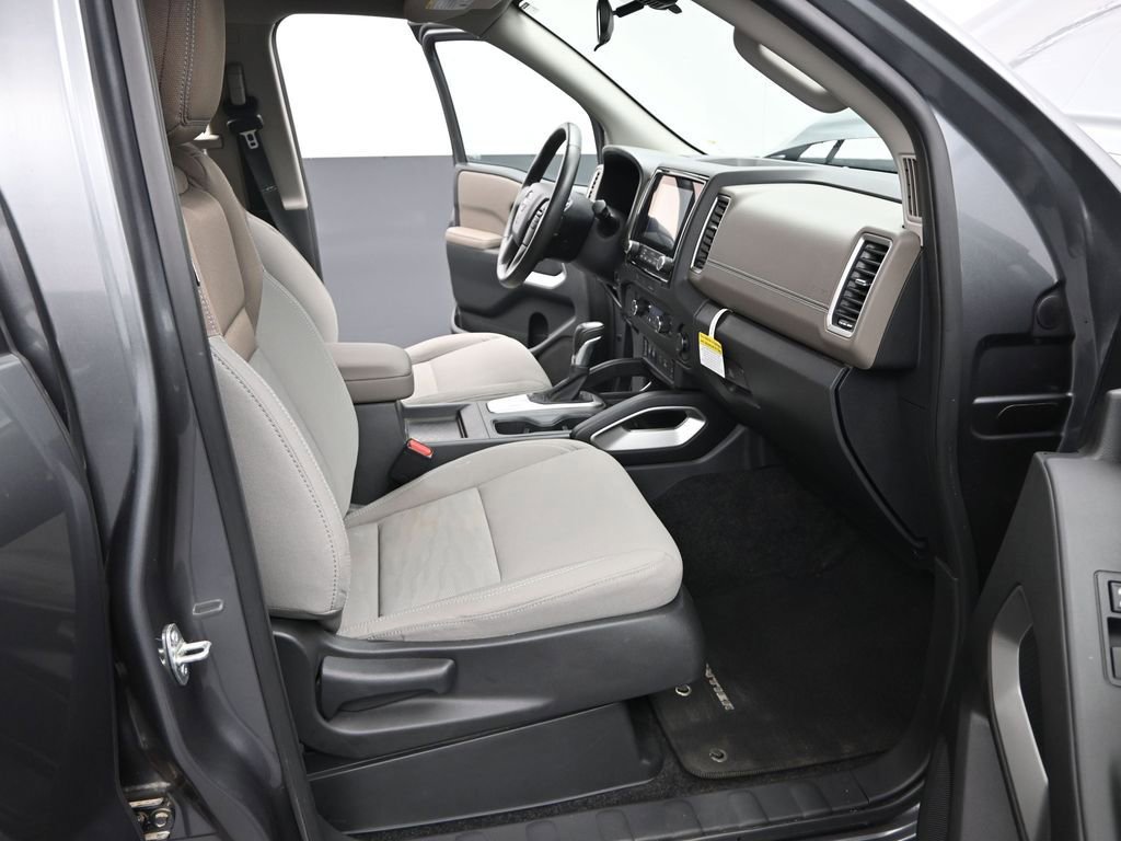 Used 2024 Nissan Frontier SV w/ Technology Package image 14