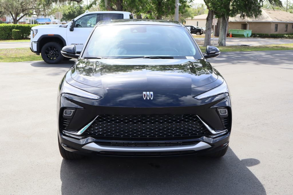 Certified 2025 Buick Envista Avenir FWD image 4