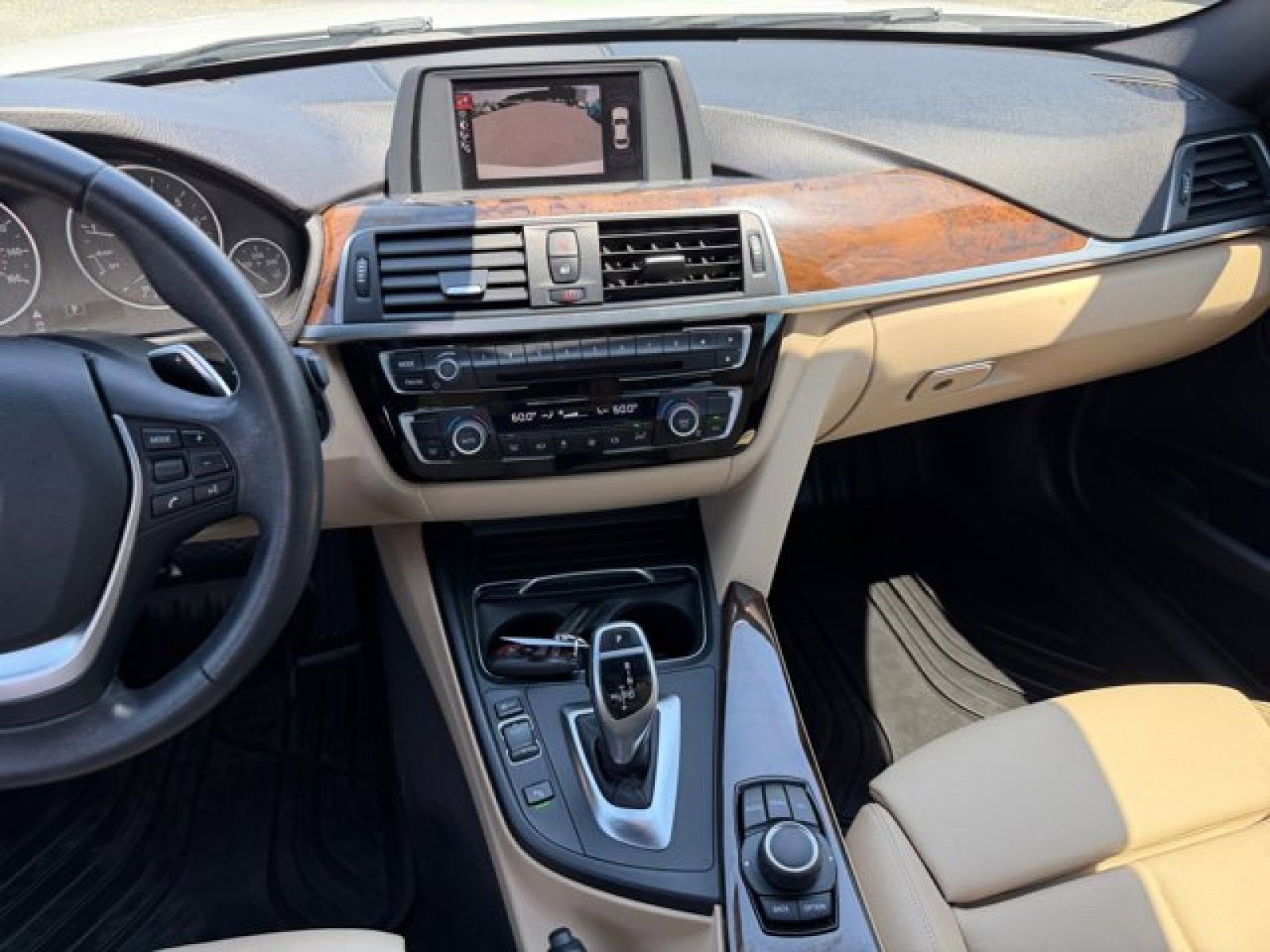 Used 2017 BMW 330i Sedan RWD image 13