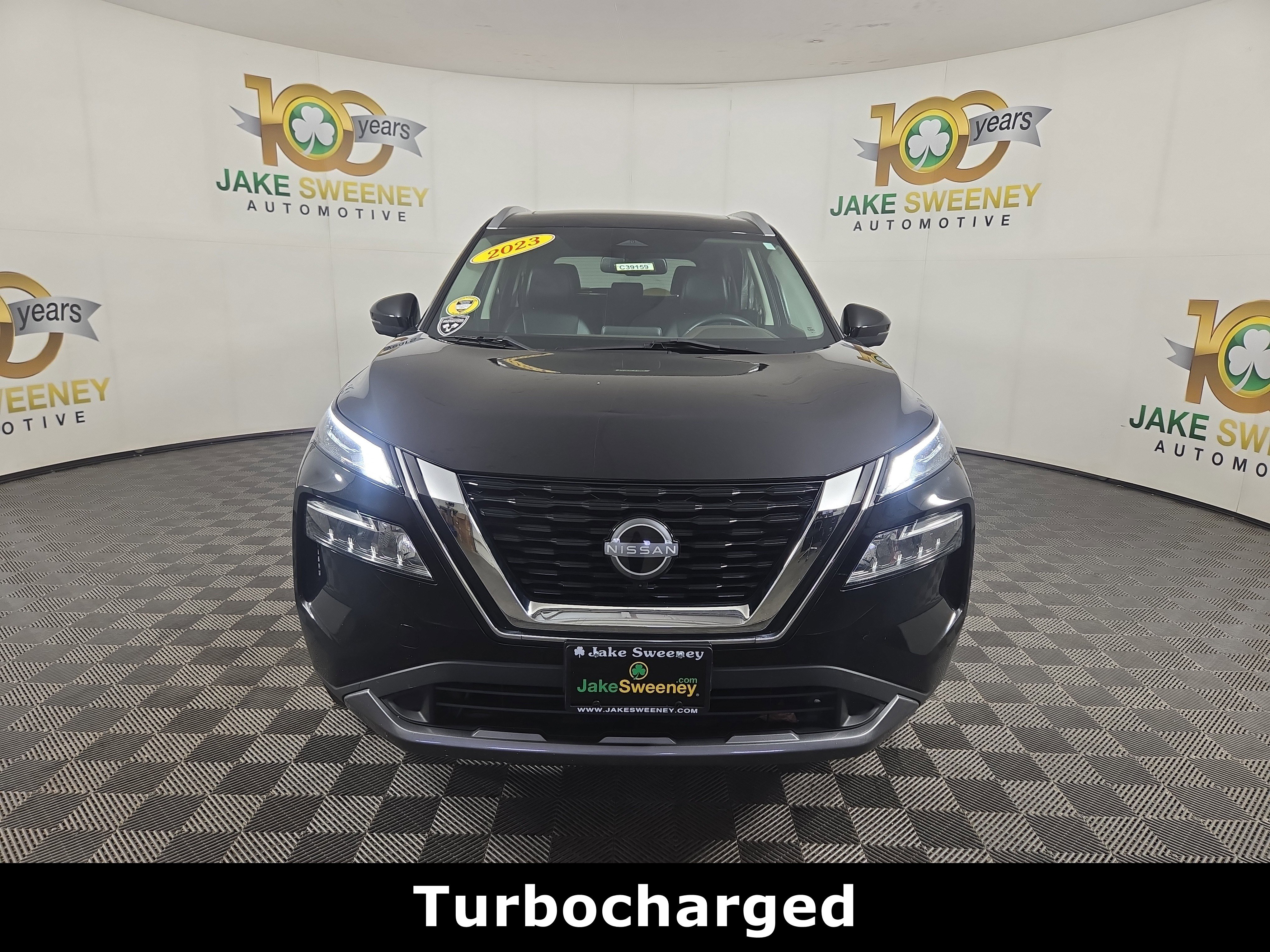Used 2023 Nissan Rogue SL AWD/4WD image 3