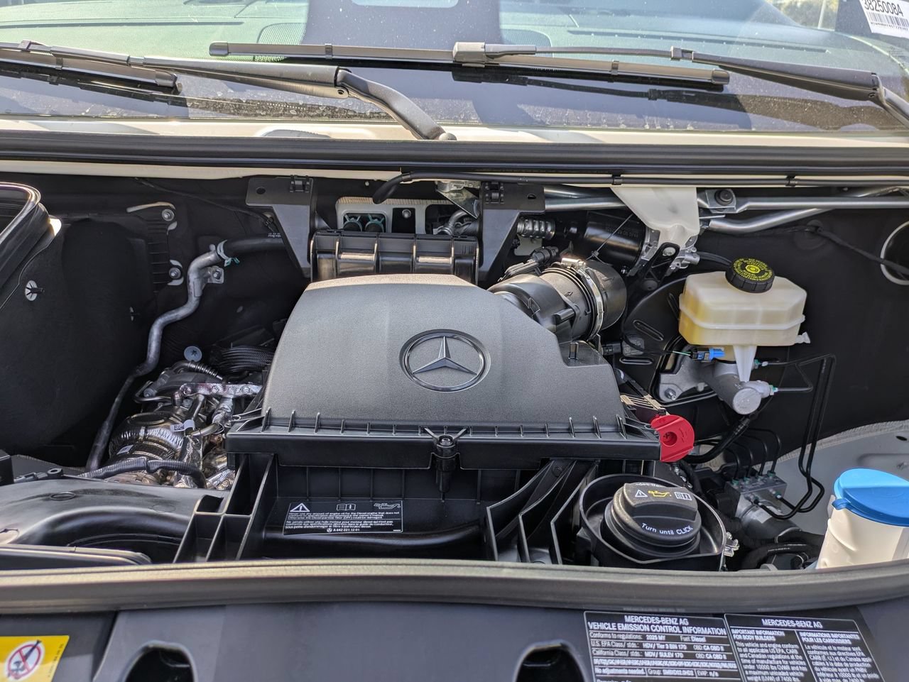 New 2025 Mercedes-Benz Sprinter 2500 image 9