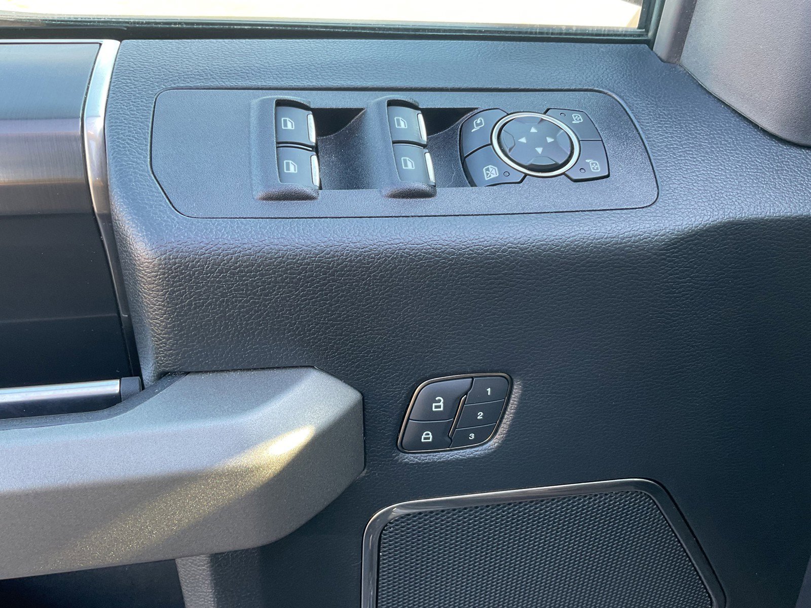 Used 2020 Ford F150 Raptor w/ Equipment Group 802A Luxury image 29