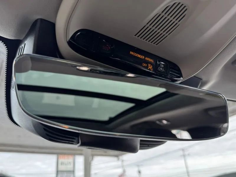 Used 2017 Volvo XC90 T6 Momentum w/ Vision Package image 43