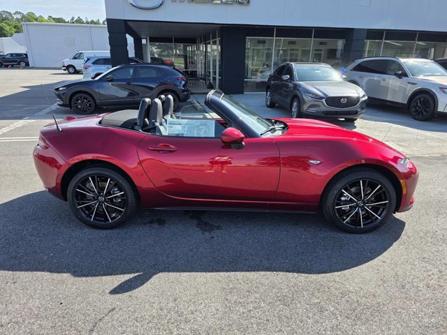 New 2026 MAZDA MX-5 Miata Grand Touring RWD image 2